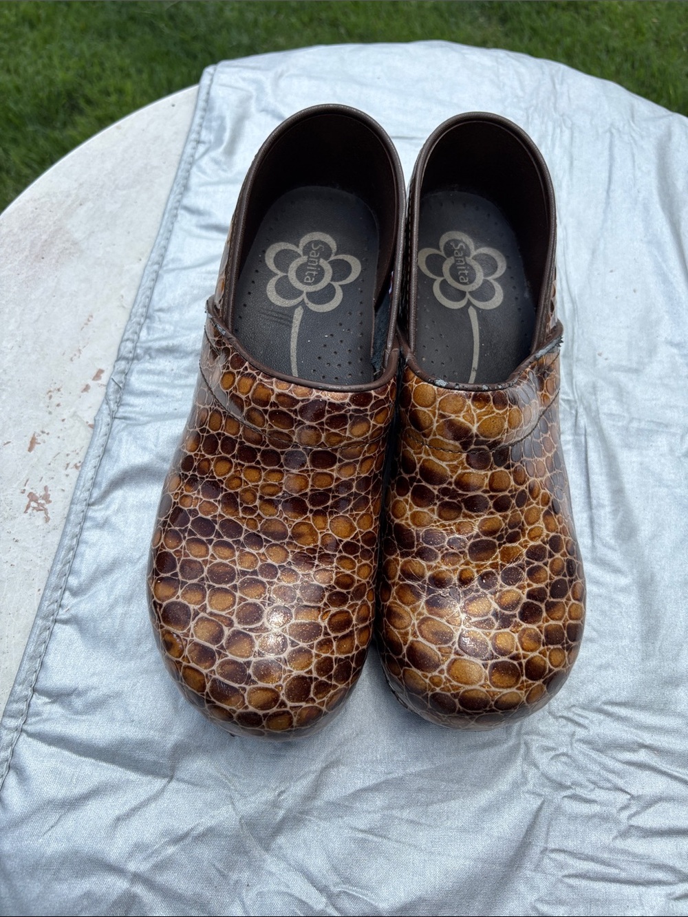 Sanita Brown Croc-Textured Clogs